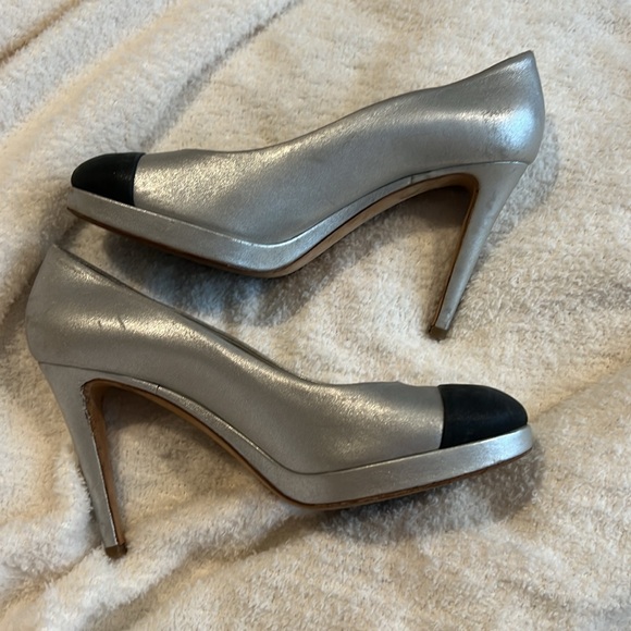 Chanel heels - Picture 4 of 5